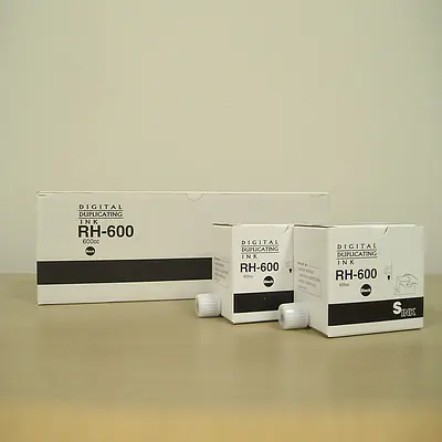 リコー印刷機用インクRH-600 黒 メイン画像